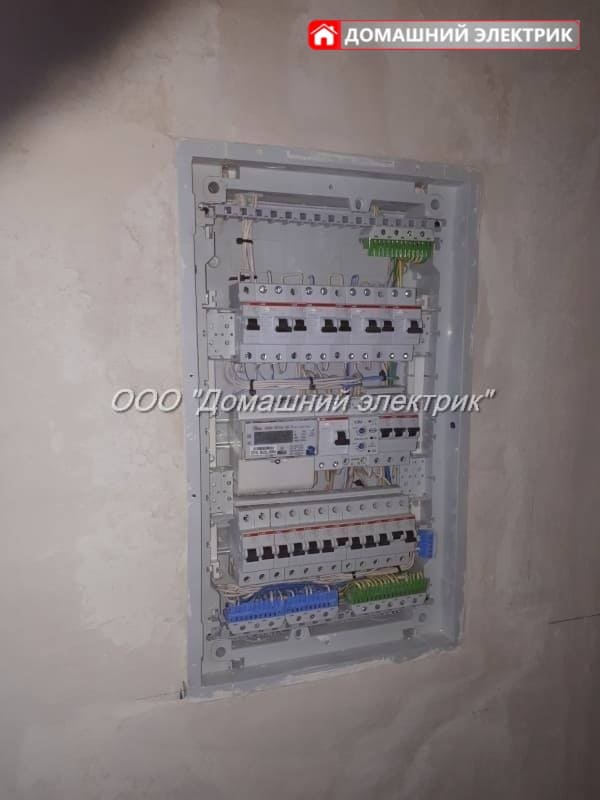 монтаж электрического щита встраиваемого в стену, установка и расключение электрощита