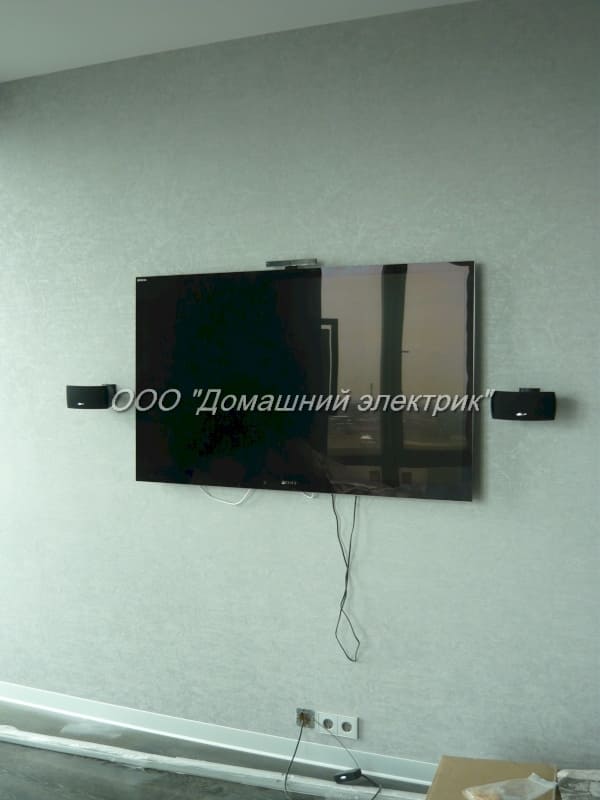 навес телевизора 65 дюймов на стену в Санкт-Петербурге